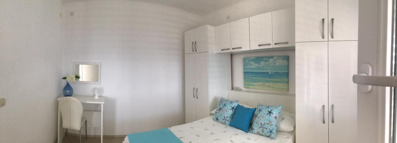 Lux Apartments 코츌라 외부 사진